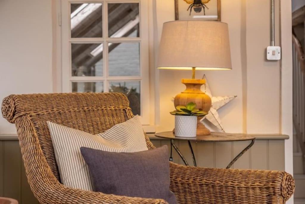 Beekeeper'S Cottage Fakenham Extérieur photo